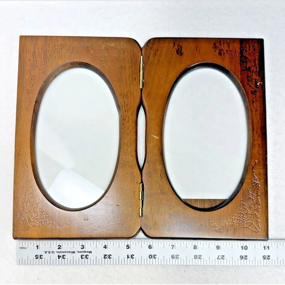 Wood Folding Double Picture Frame Oval 6.5